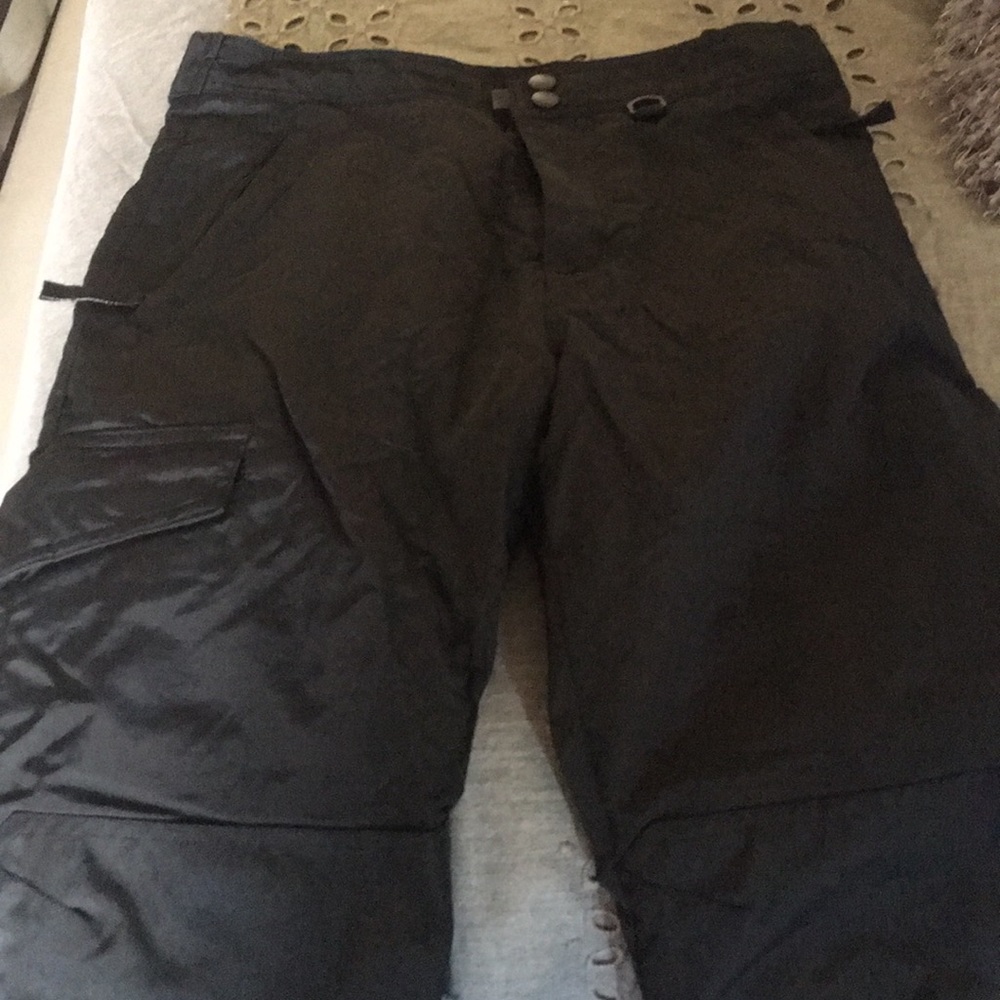 Black child ski/snow pants & Thermals !